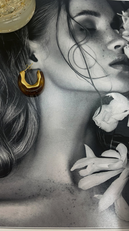 Gold Detaylı Kemik Model Küpe