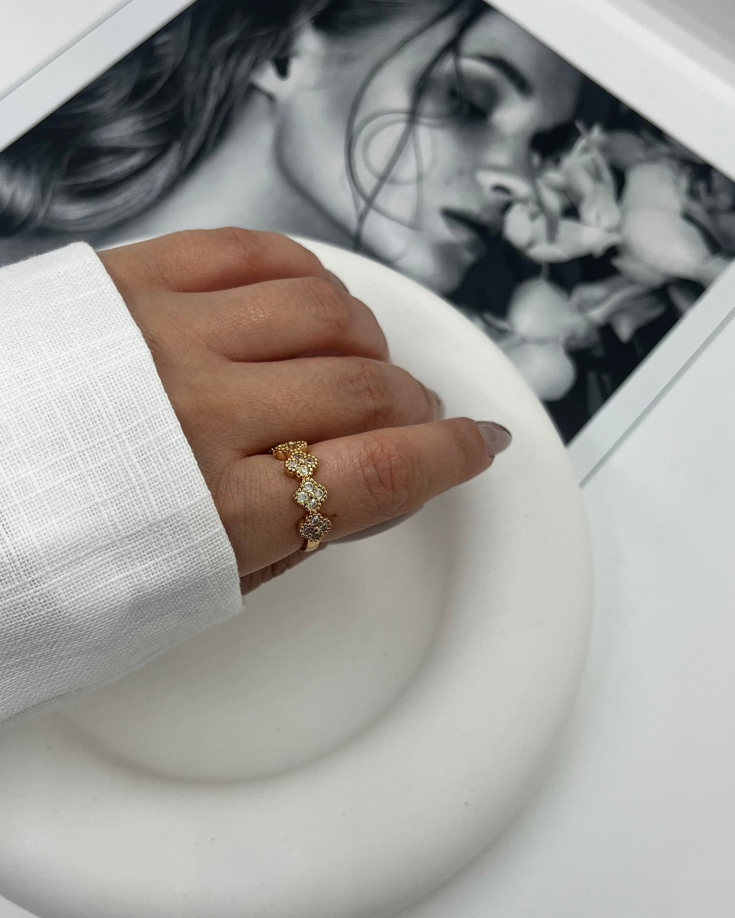 Yonca detaylı yüzük