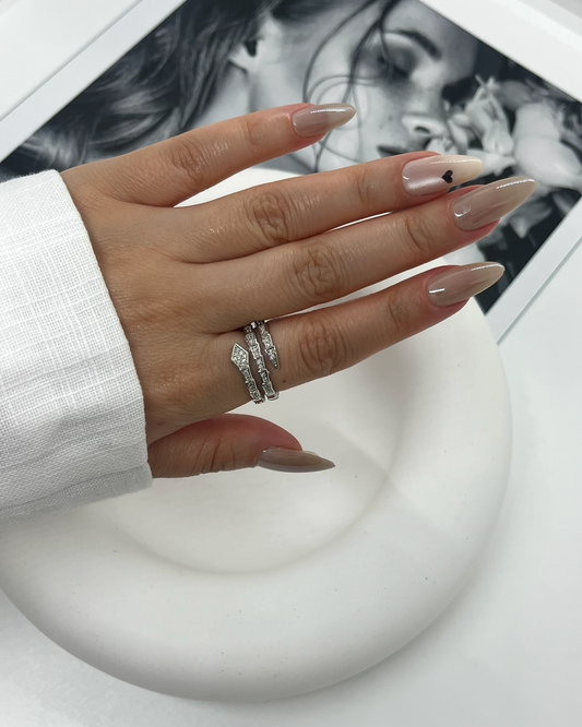 Taşlı sarmal yılan yüzük