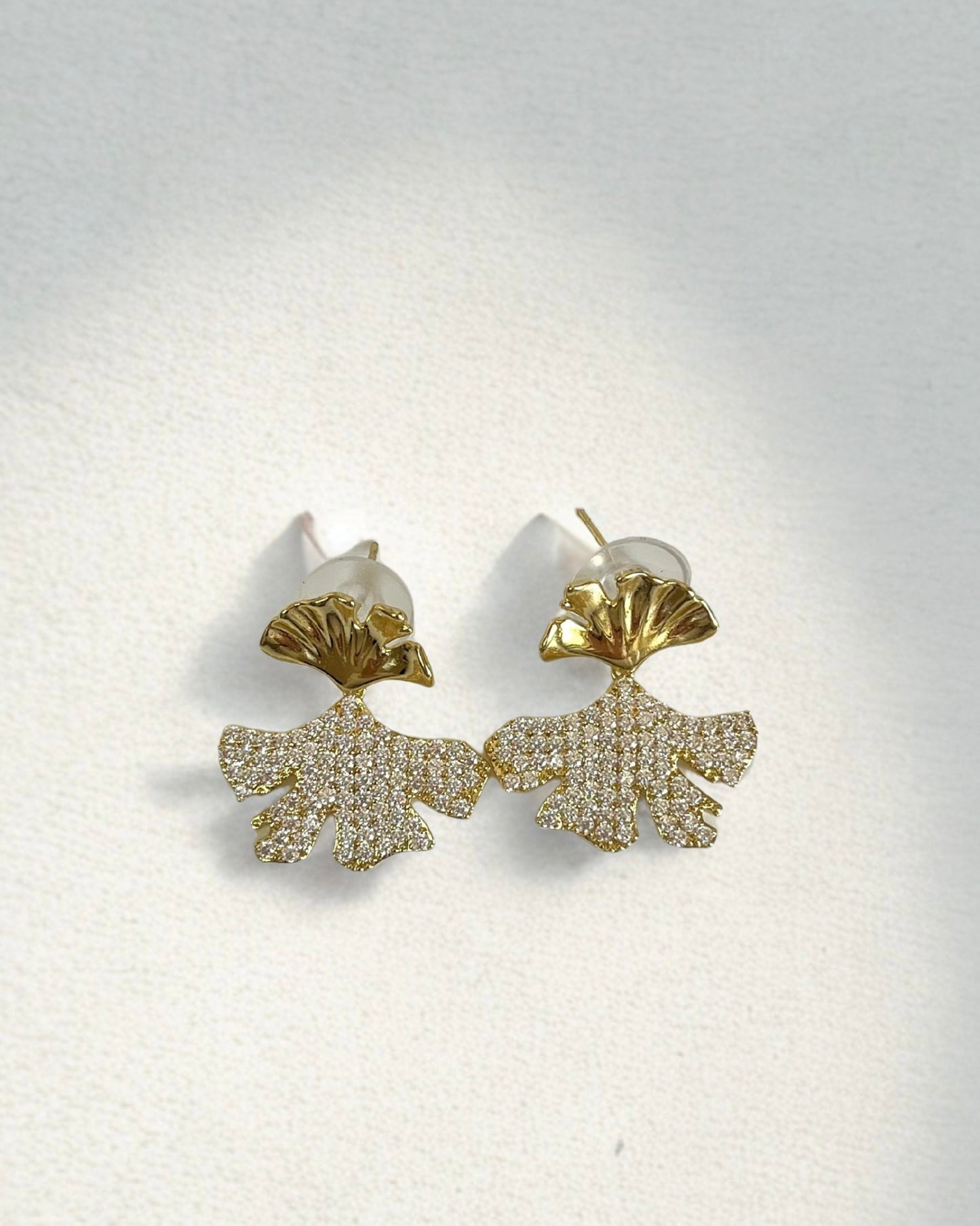 Gold Zirkon Taşlı Küpe